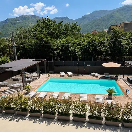 Coast To Coast & Pool Parcheggio E Piscina Vicino Pompei Sant'Egidio del Monte Albino